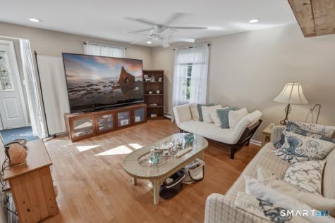 49 River Street Old Saybrook CT 06475