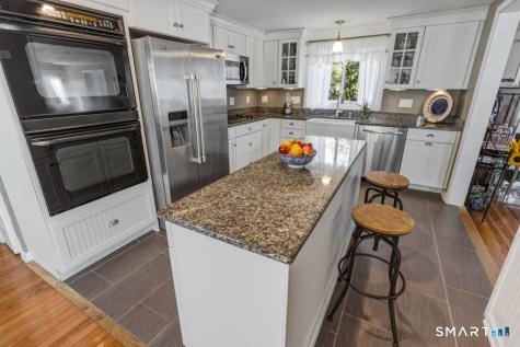49 River Street Old Saybrook CT 06475