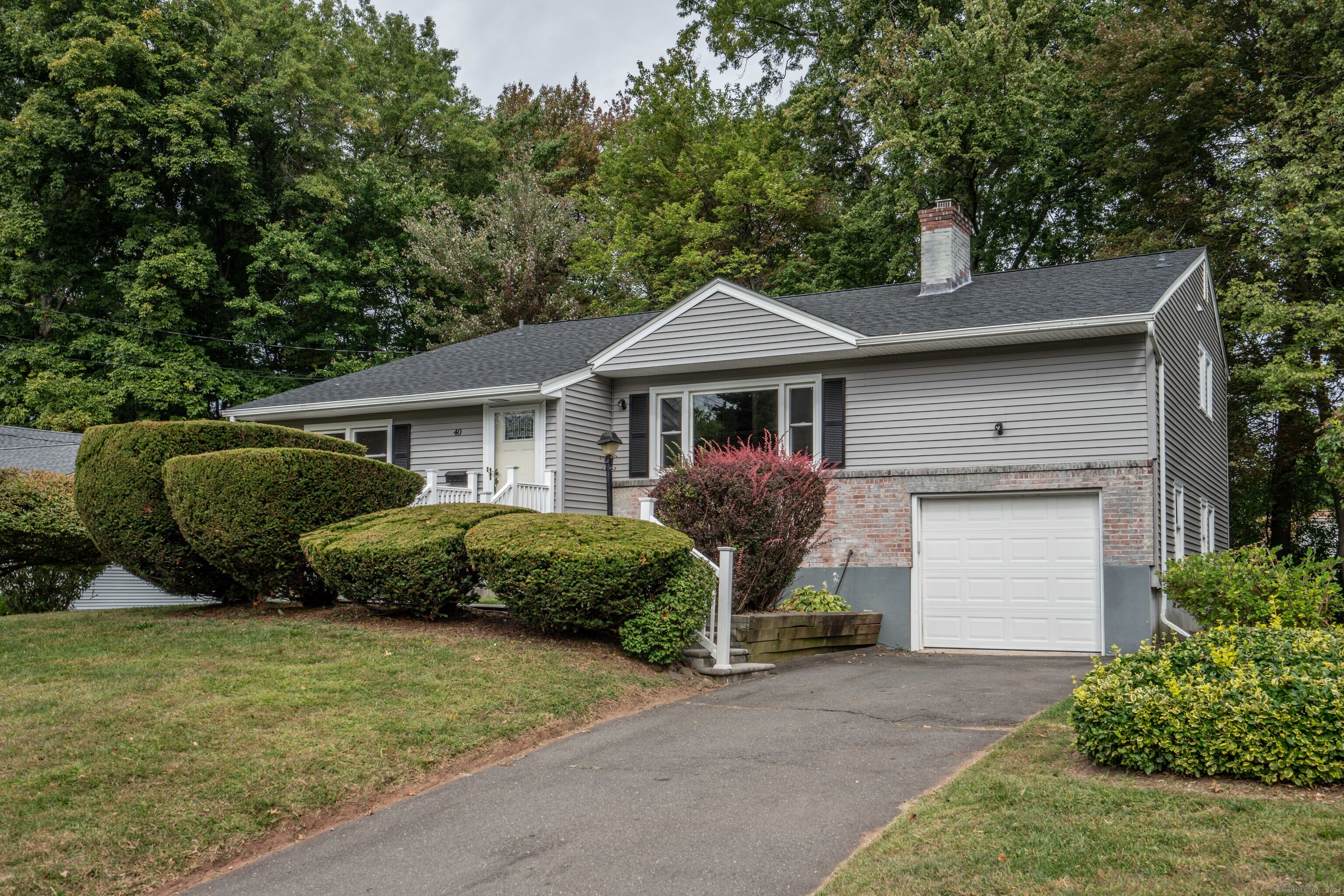40 Hilldale Road West Hartford CT 06117