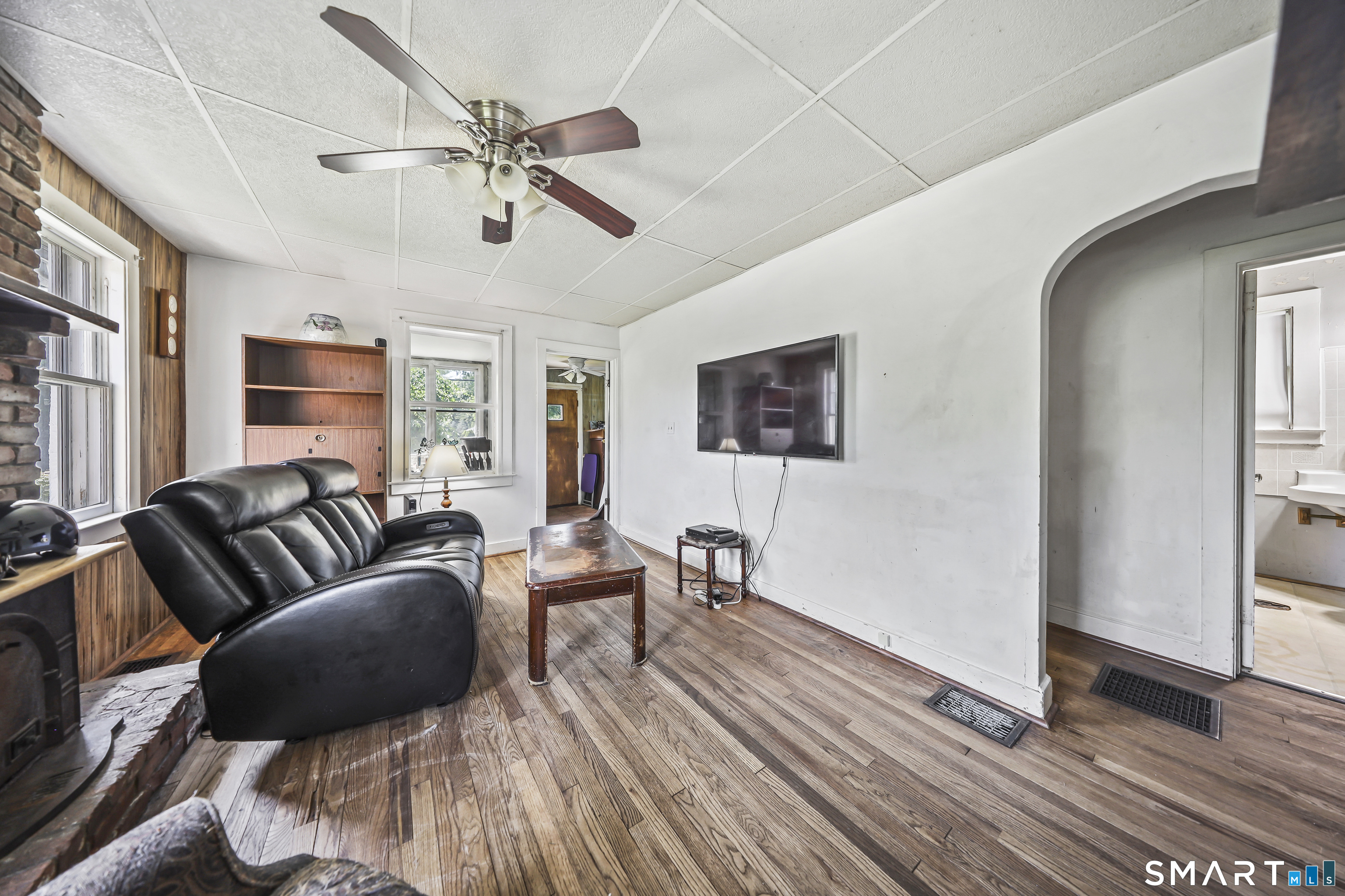271 South Street Plymouth CT 06782