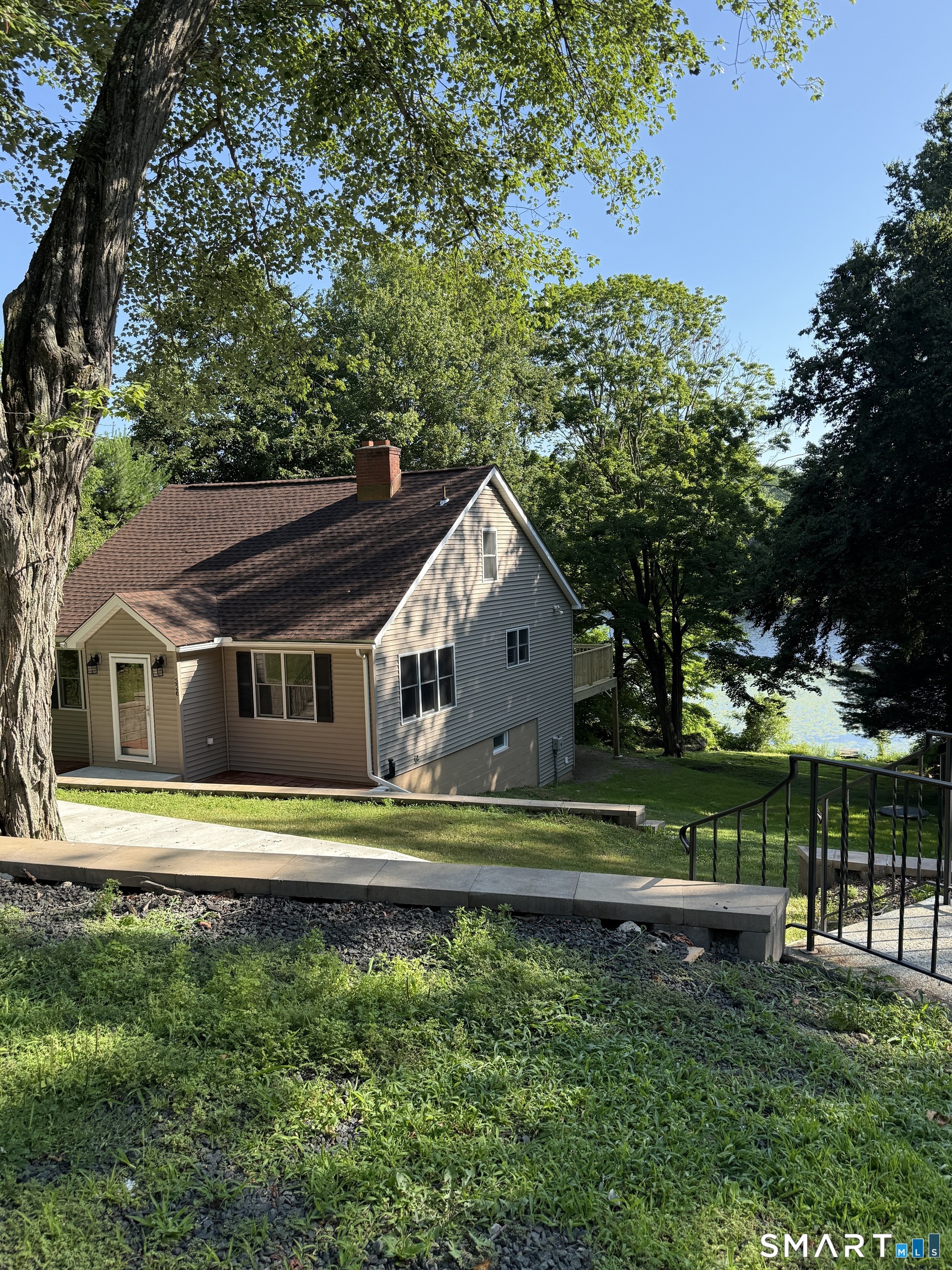 326 Lake Shore Drive Middlebury CT 06762
