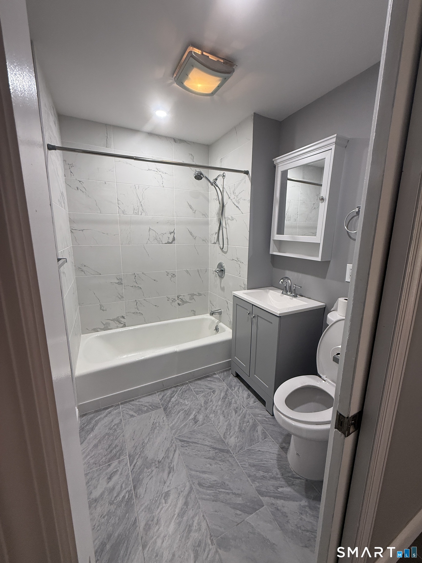 326 Lake Shore Drive Middlebury CT 06762