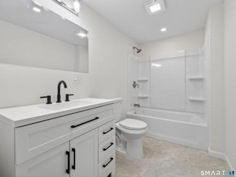 205 Flanders Road East Lyme CT 06357