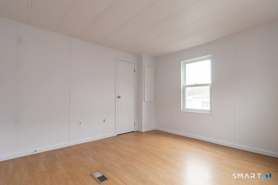 40 Matthews Street Bristol CT 06010