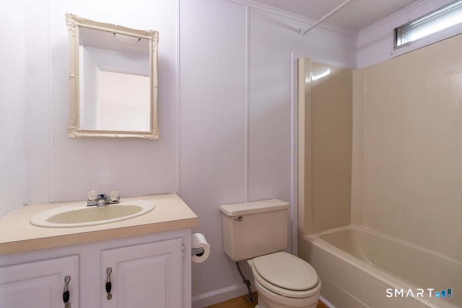 40 Matthews Street Bristol CT 06010