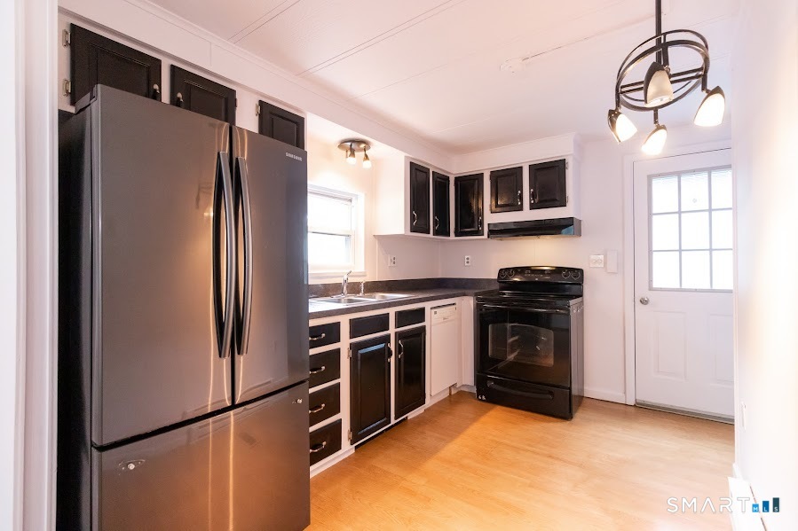 40 Matthews Street Bristol CT 06010