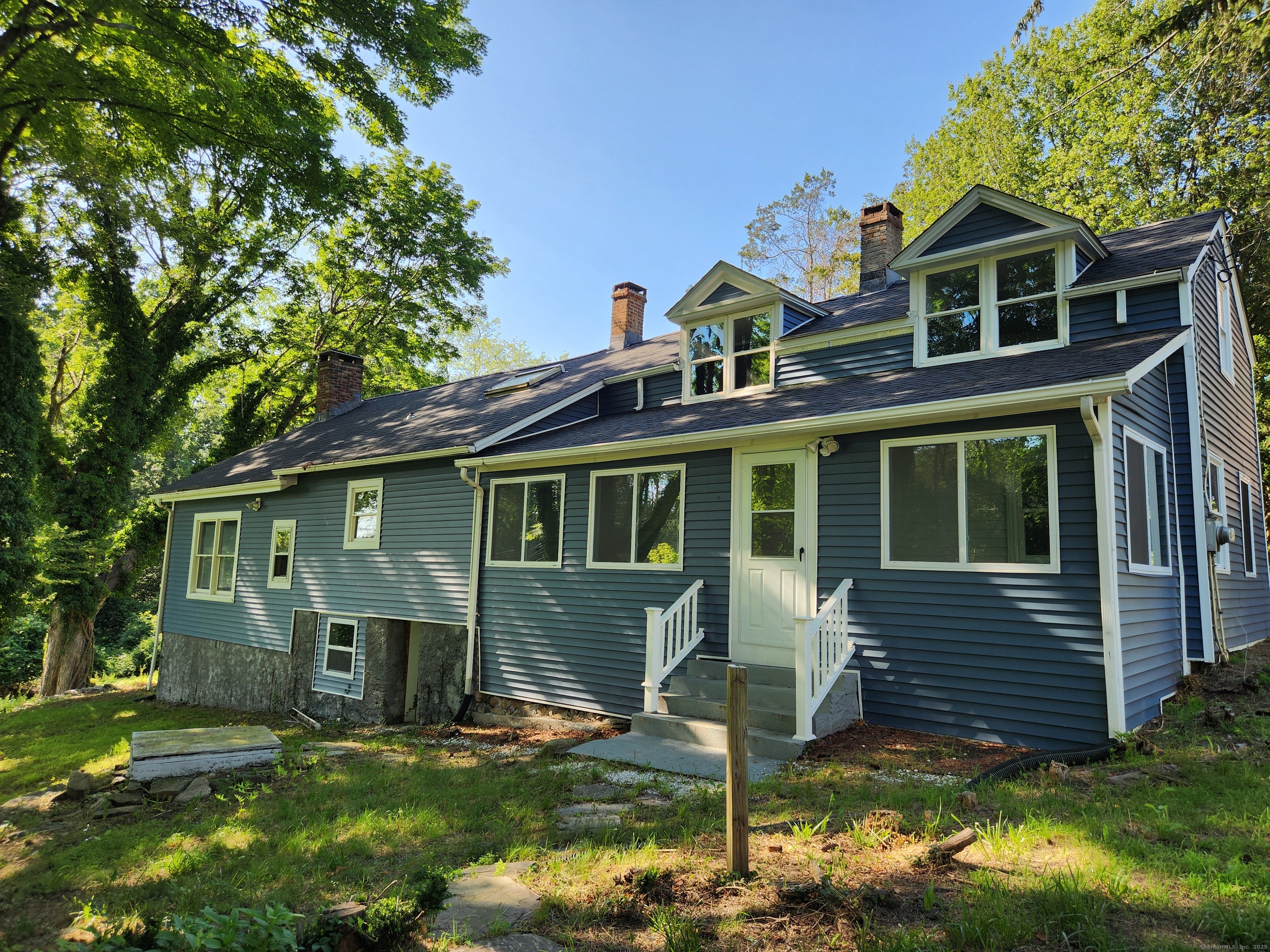 2449 Huntington Turnpike Trumbull CT 06611