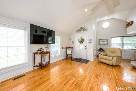 58 Minor Road East Haven CT 06512