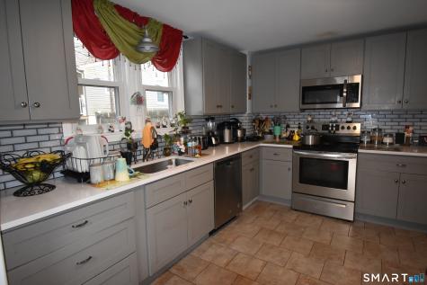 103 Grand Street Middletown CT 06457