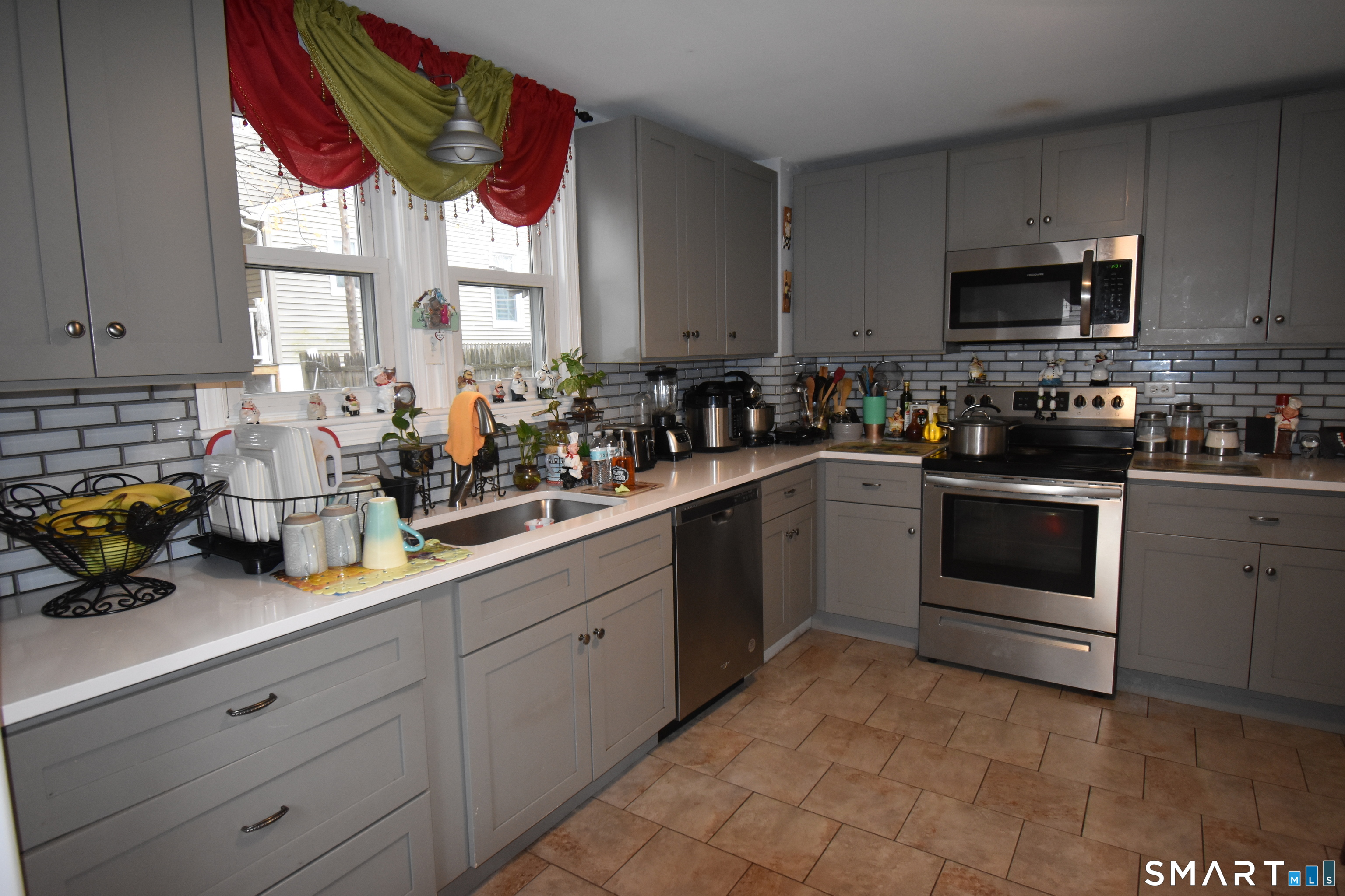 103 Grand Street Middletown CT 06457