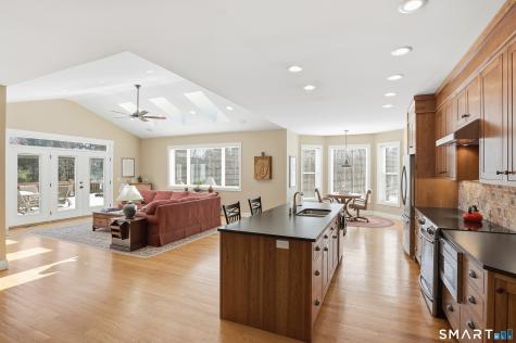 166 East Cotton Hill Road New Hartford CT 06057