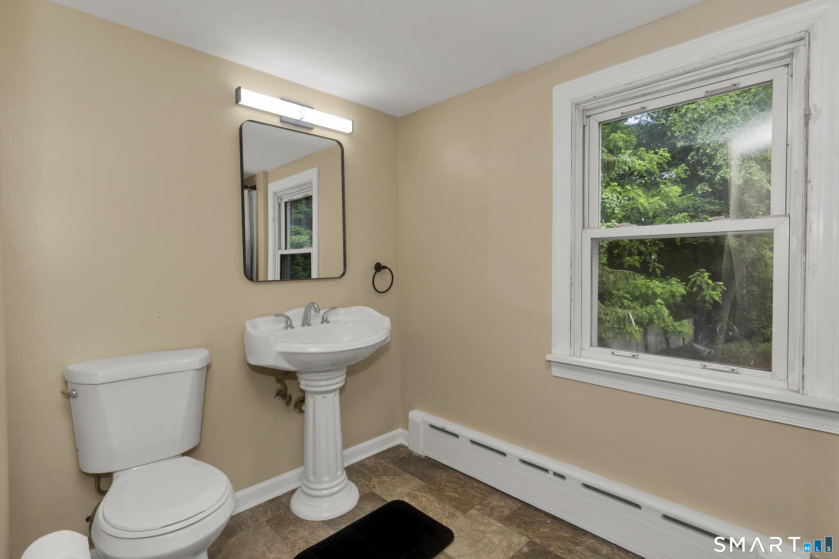 39 Highland Avenue East Windsor CT 06016
