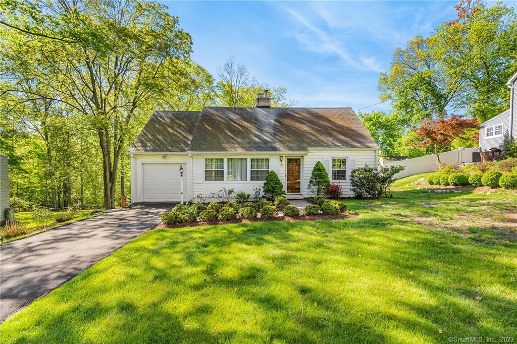 39 Clover Hill Drive Stamford CT 06902