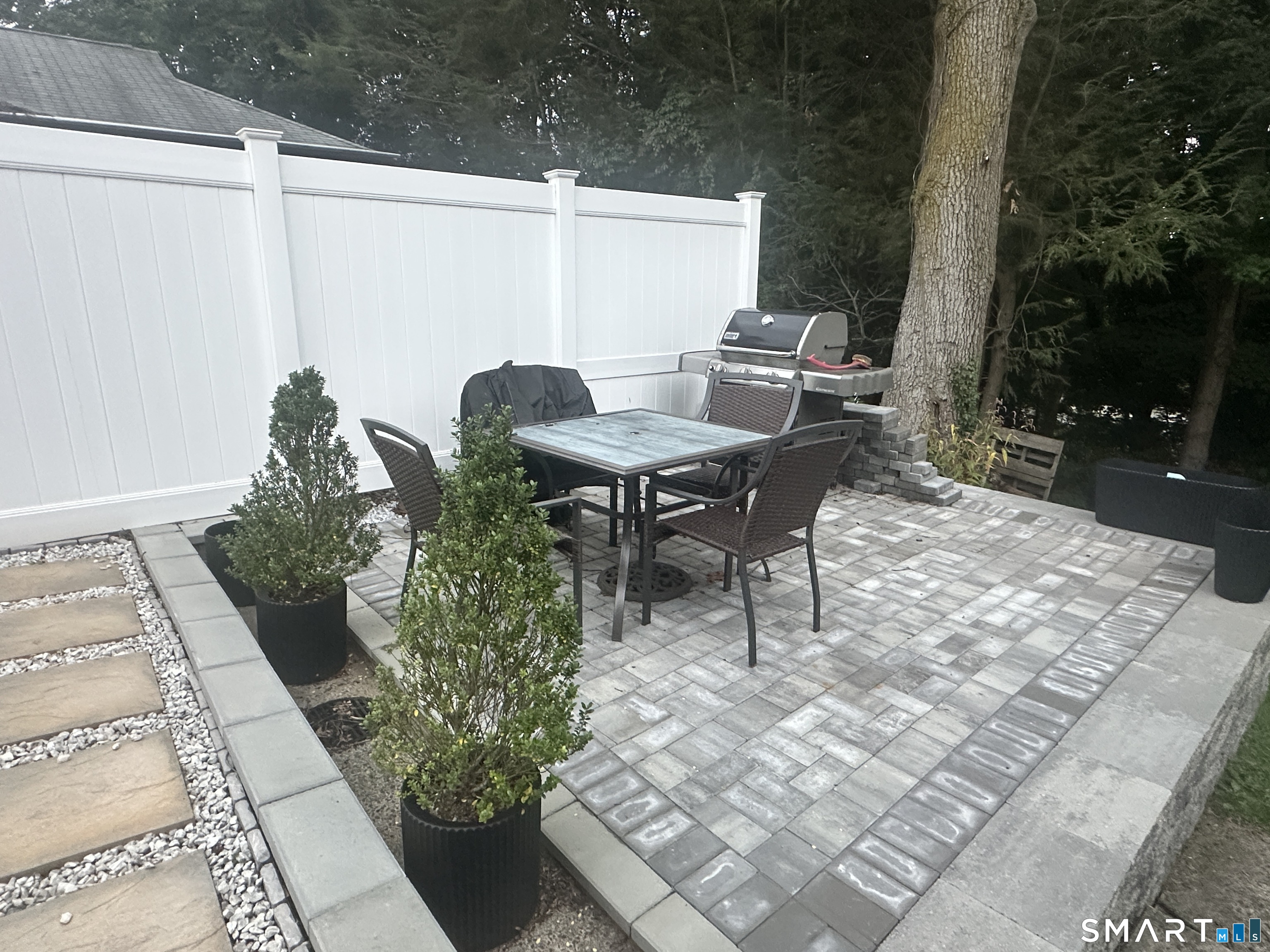 32 Hilltop Terrace North Haven CT 06473