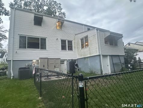 32 Hilltop Terrace North Haven CT 06473
