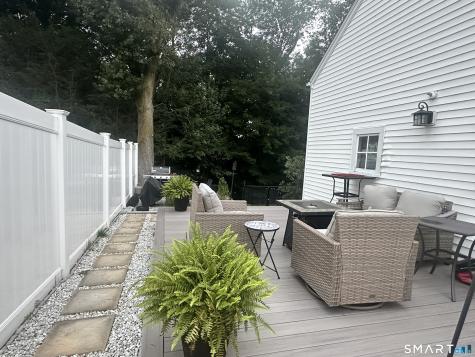 32 Hilltop Terrace North Haven CT 06473