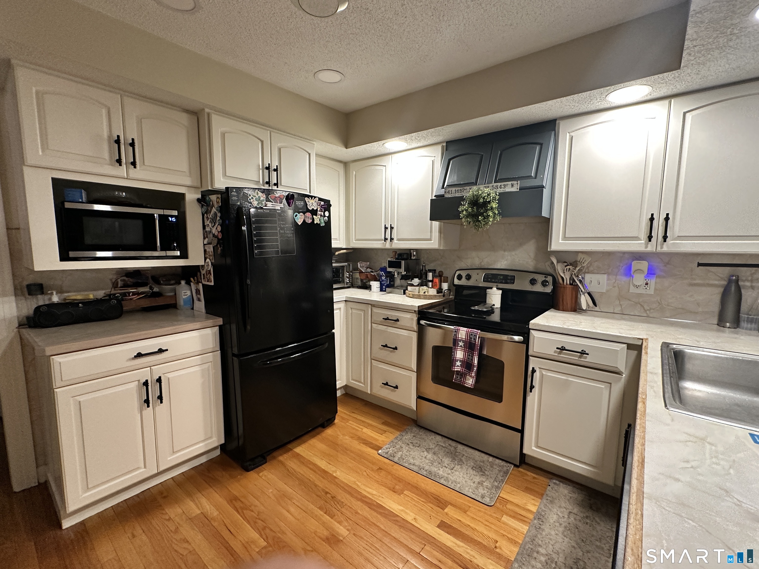 32 Hilltop Terrace North Haven CT 06473