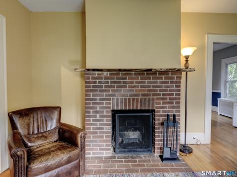11 Dix Road Wethersfield CT 06109