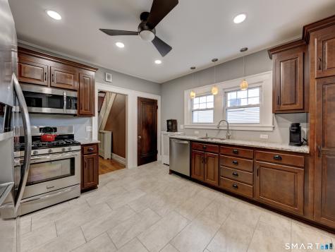 11 Dix Road Wethersfield CT 06109