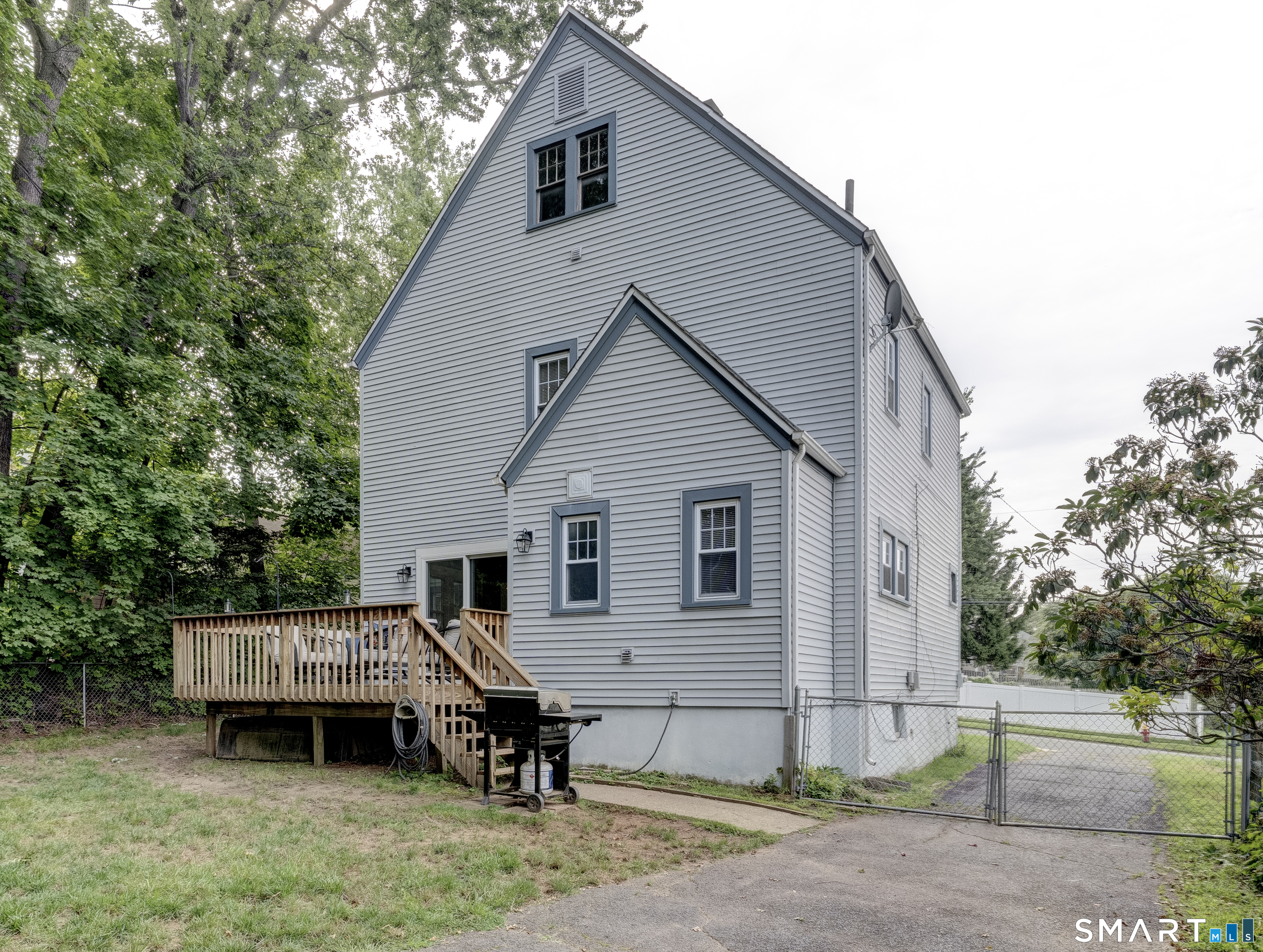 11 Dix Road Wethersfield CT 06109