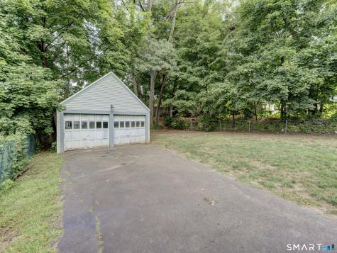 11 Dix Road Wethersfield CT 06109
