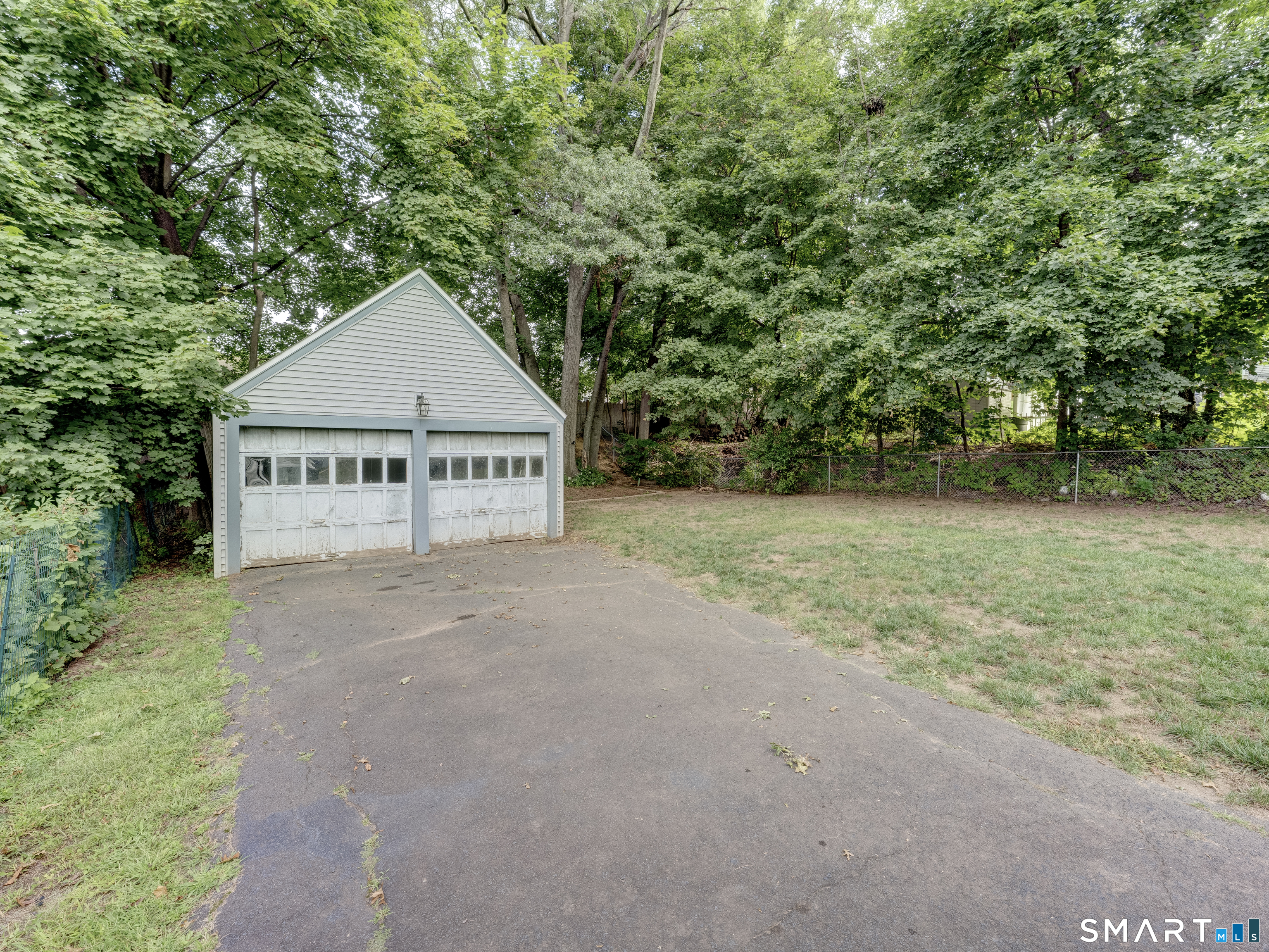 11 Dix Road Wethersfield CT 06109