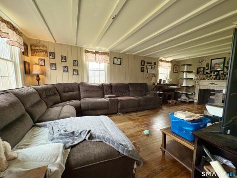 279 River Road Putnam CT 06260