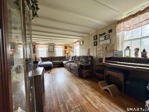 279 River Road Putnam CT 06260
