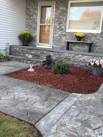 14 Eleanor Road Enfield CT 06082