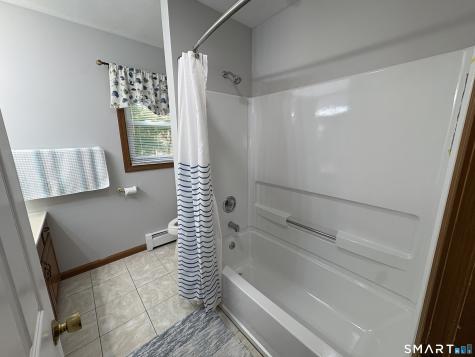 14 Eleanor Road Enfield CT 06082