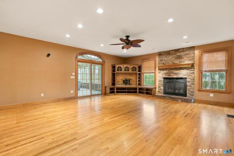 46 Ridgeview Way Ellington CT 06029