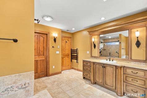 46 Ridgeview Way Ellington CT 06029