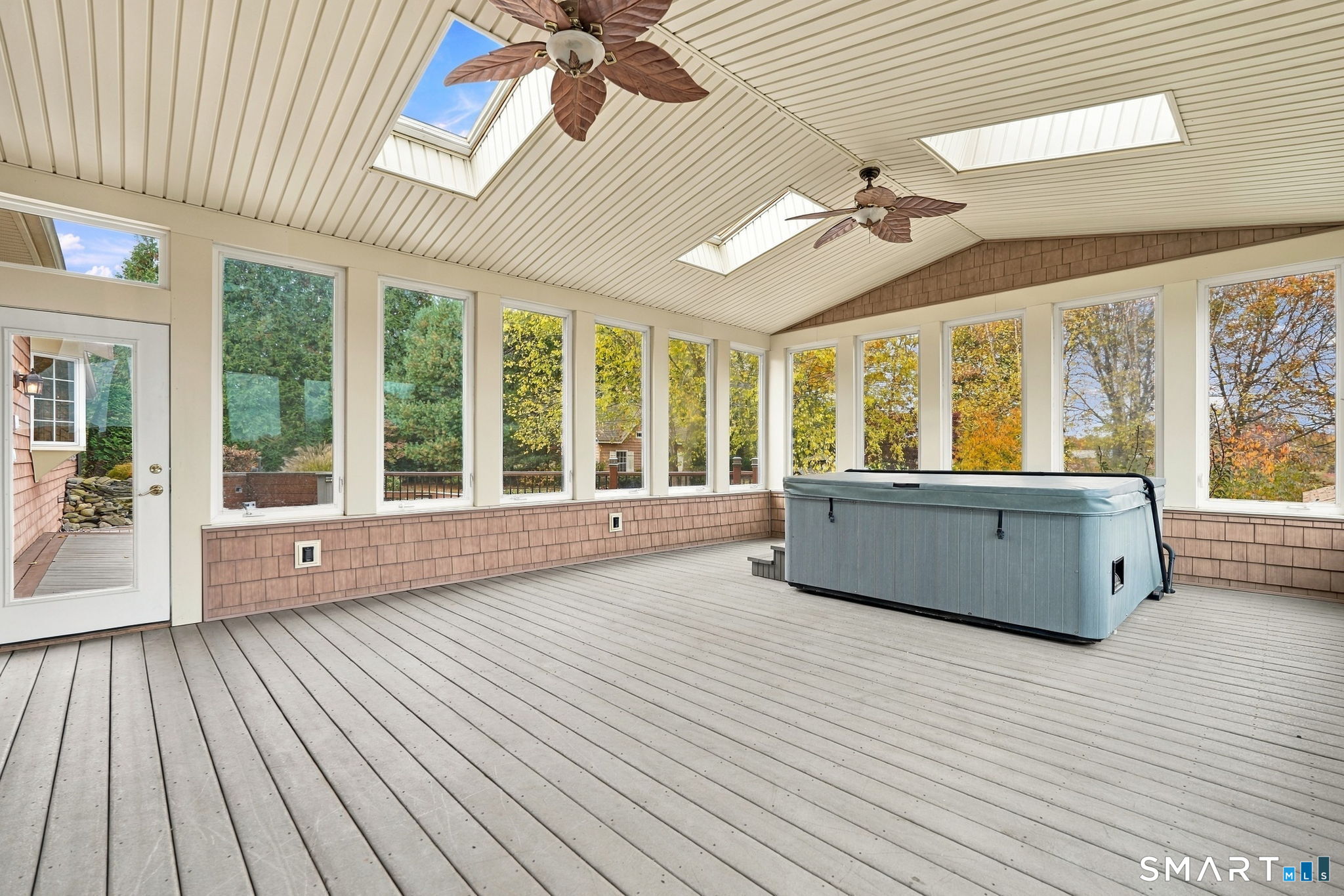 46 Ridgeview Way Ellington CT 06029