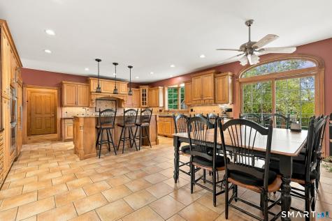 46 Ridgeview Way Ellington CT 06029