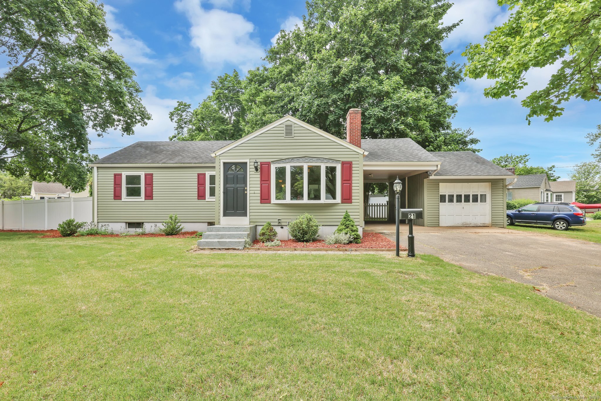 21 Enfield Street Windsor Locks CT 06096