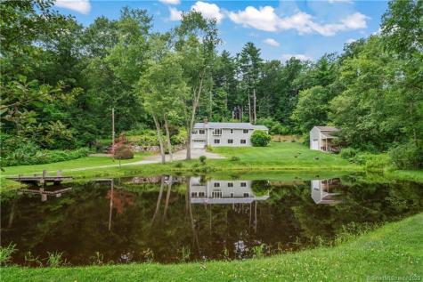 82 Huntingtown Road Newtown CT 06470