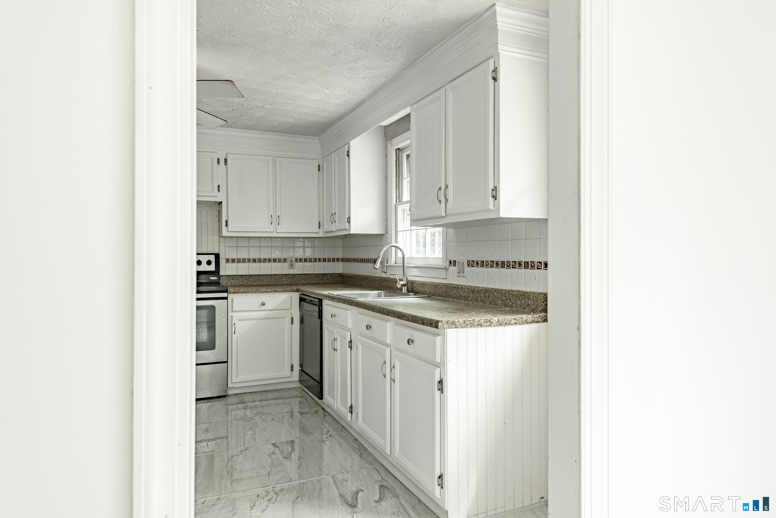 31 Winthrop Road Windsor CT 06095