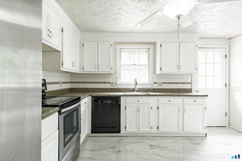 31 Winthrop Road Windsor CT 06095