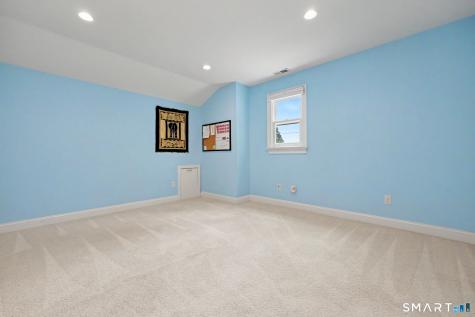 18 Buttonball Trail Norwalk CT 06851