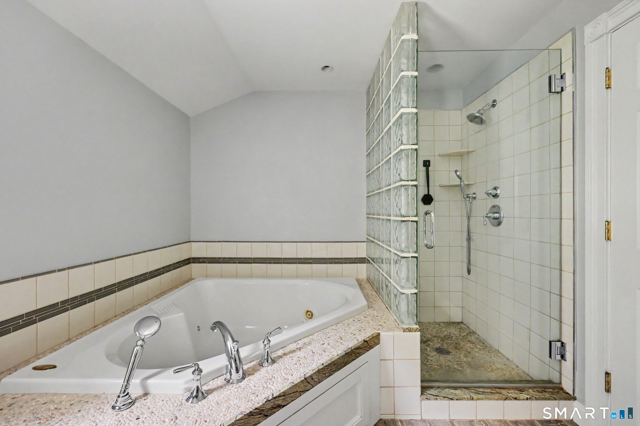 18 Buttonball Trail Norwalk CT 06851