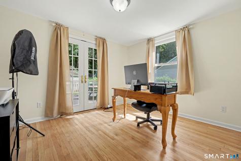18 Buttonball Trail Norwalk CT 06851