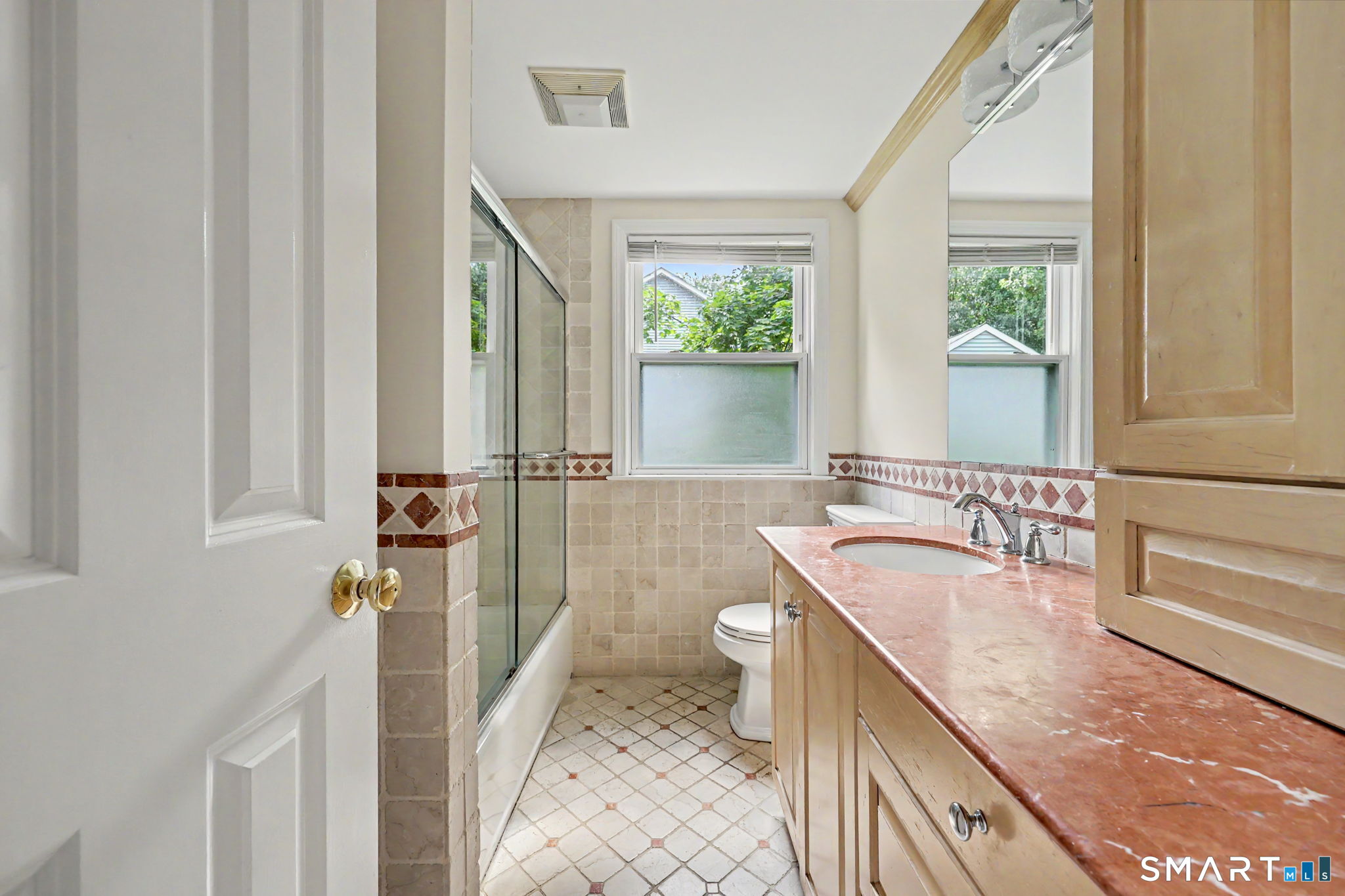 18 Buttonball Trail Norwalk CT 06851