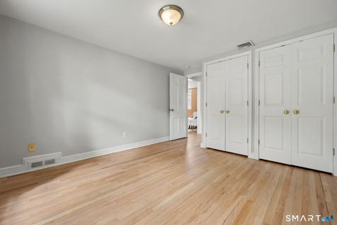 18 Buttonball Trail Norwalk CT 06851