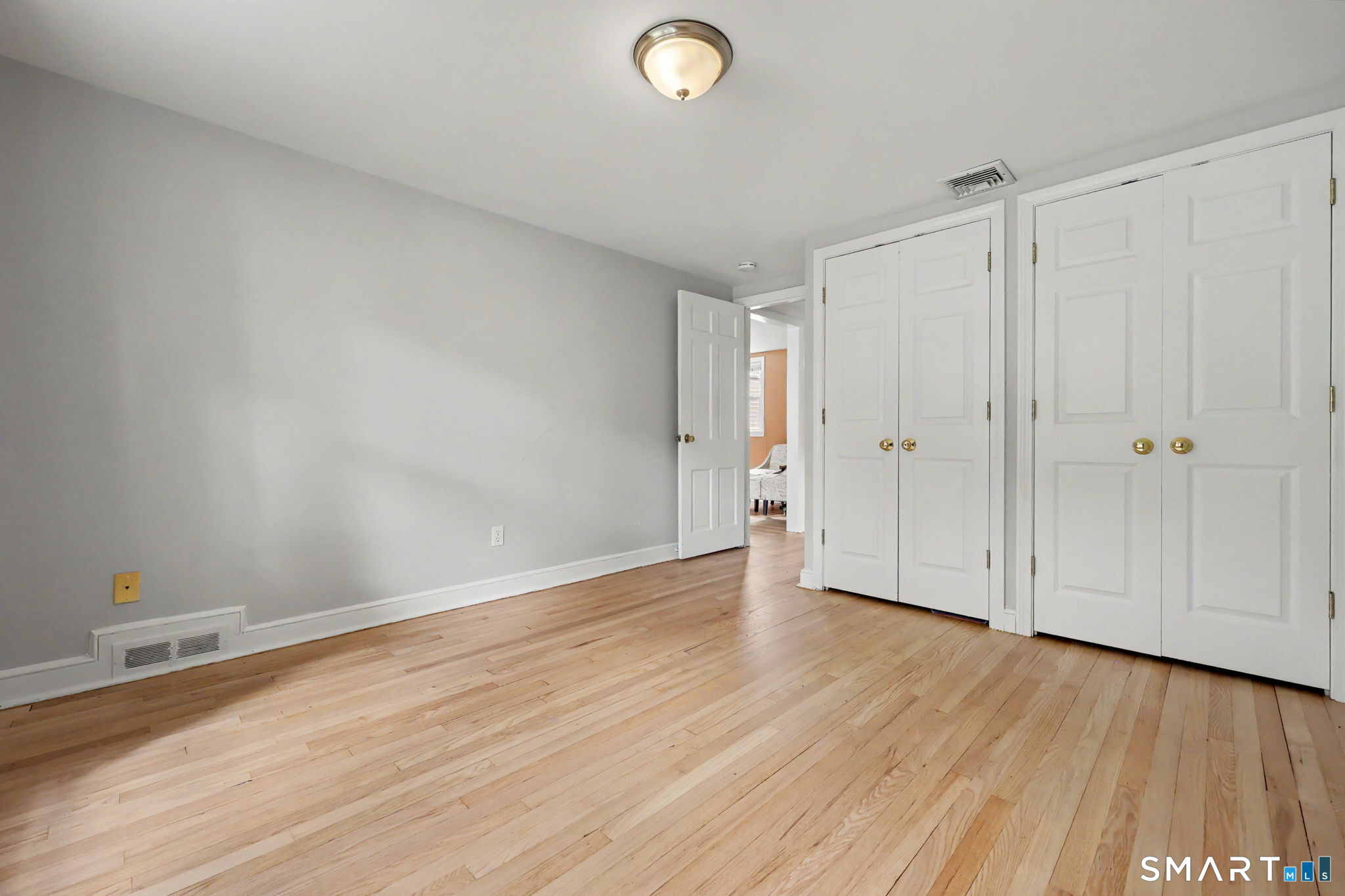 18 Buttonball Trail Norwalk CT 06851