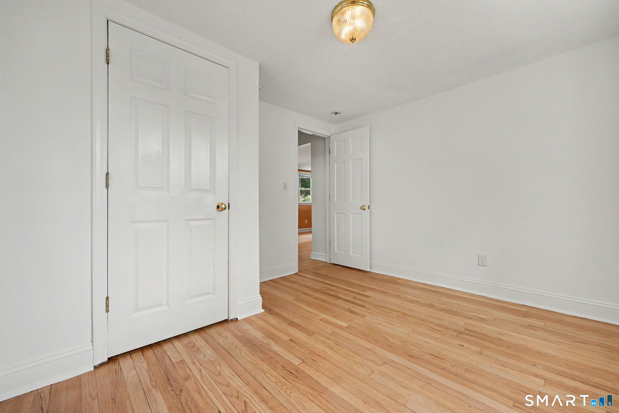 18 Buttonball Trail Norwalk CT 06851