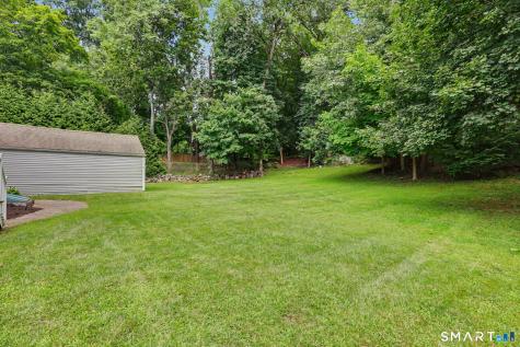 18 Buttonball Trail Norwalk CT 06851