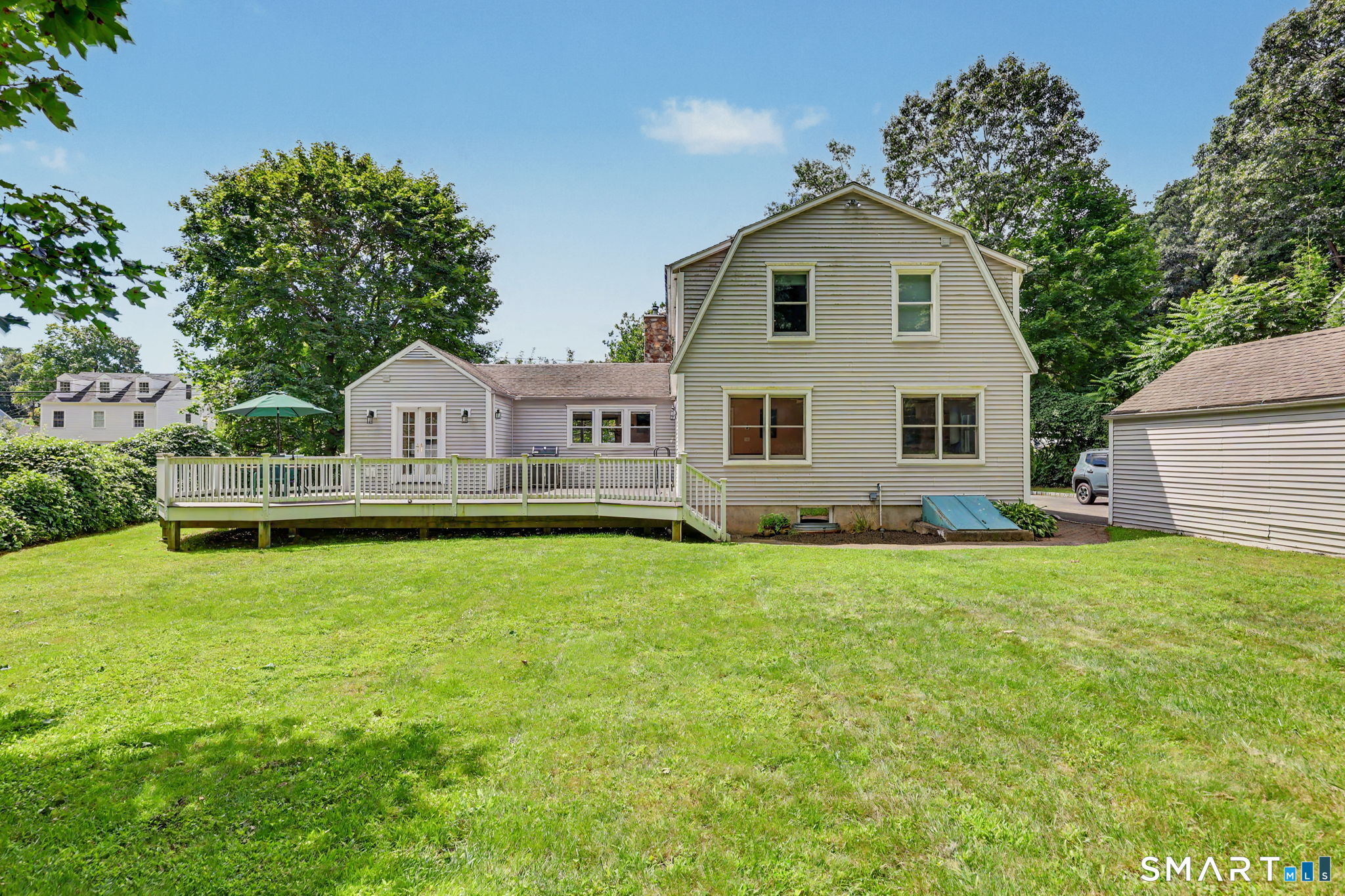 18 Buttonball Trail Norwalk CT 06851
