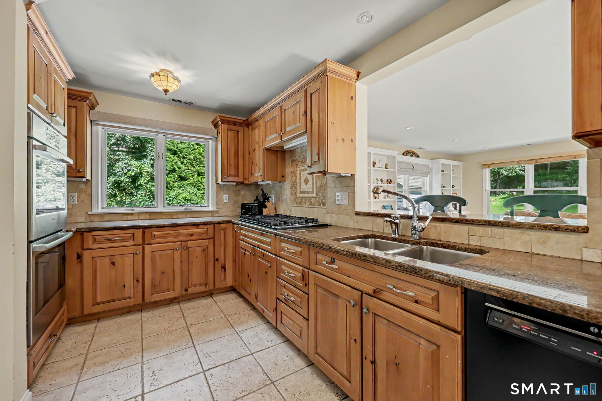 18 Buttonball Trail Norwalk CT 06851