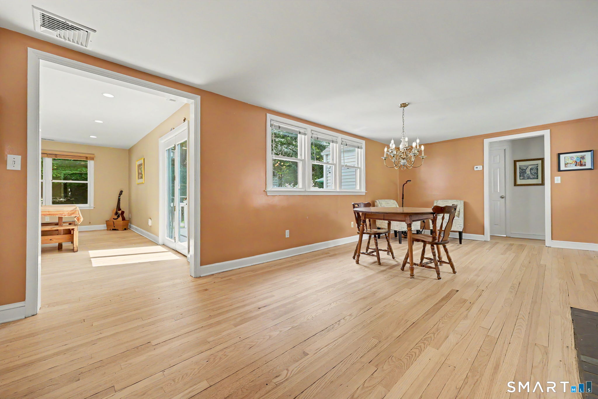 18 Buttonball Trail Norwalk CT 06851