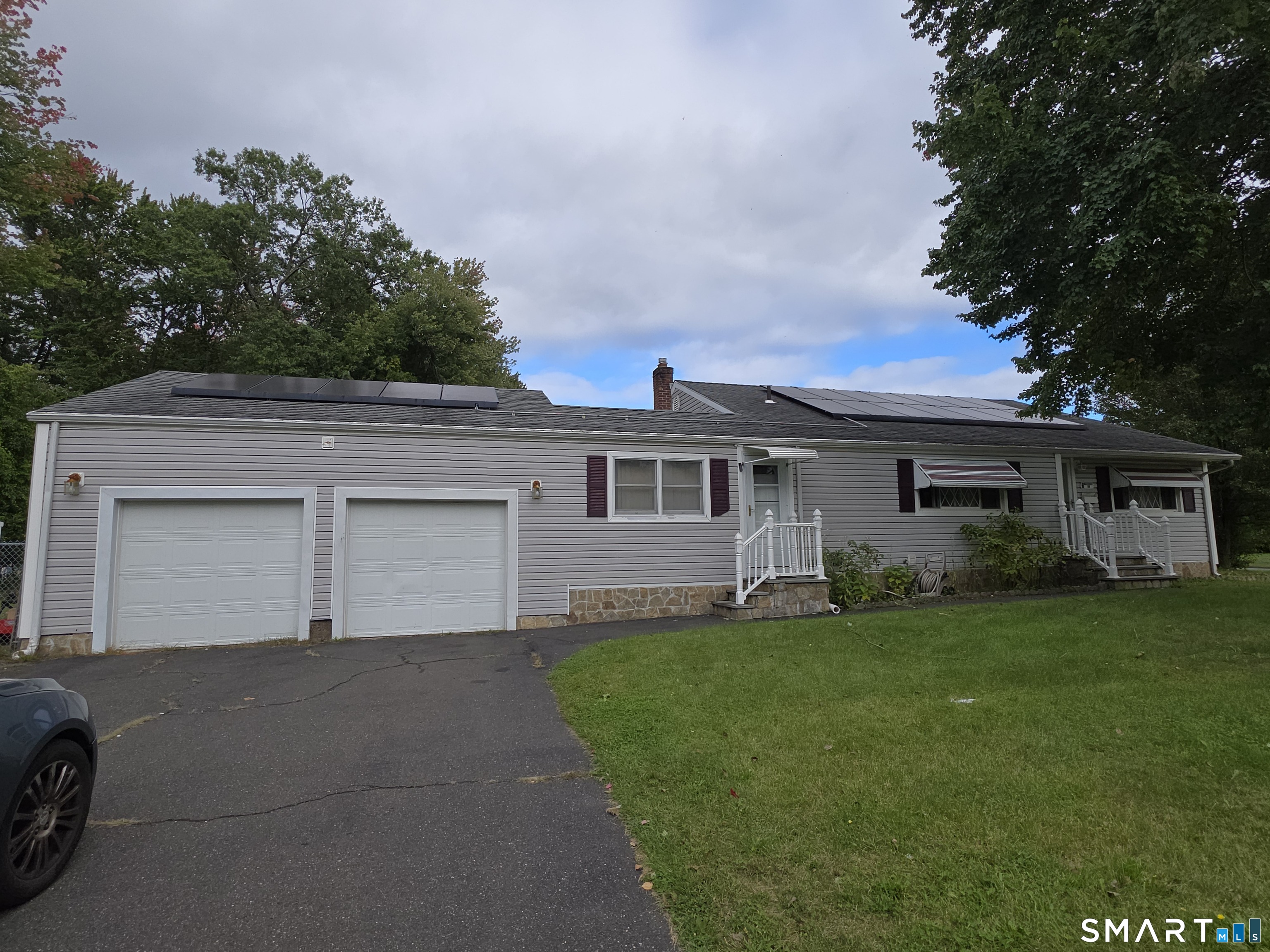 8 Matthew Road East Hartford CT 06108